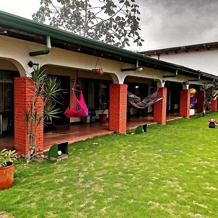 Hotel Wagelia Turrialba Exteriör bild