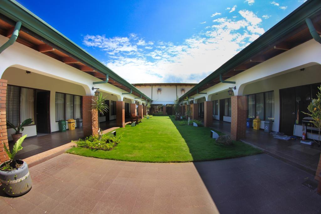 Hotel Wagelia Turrialba Exteriör bild