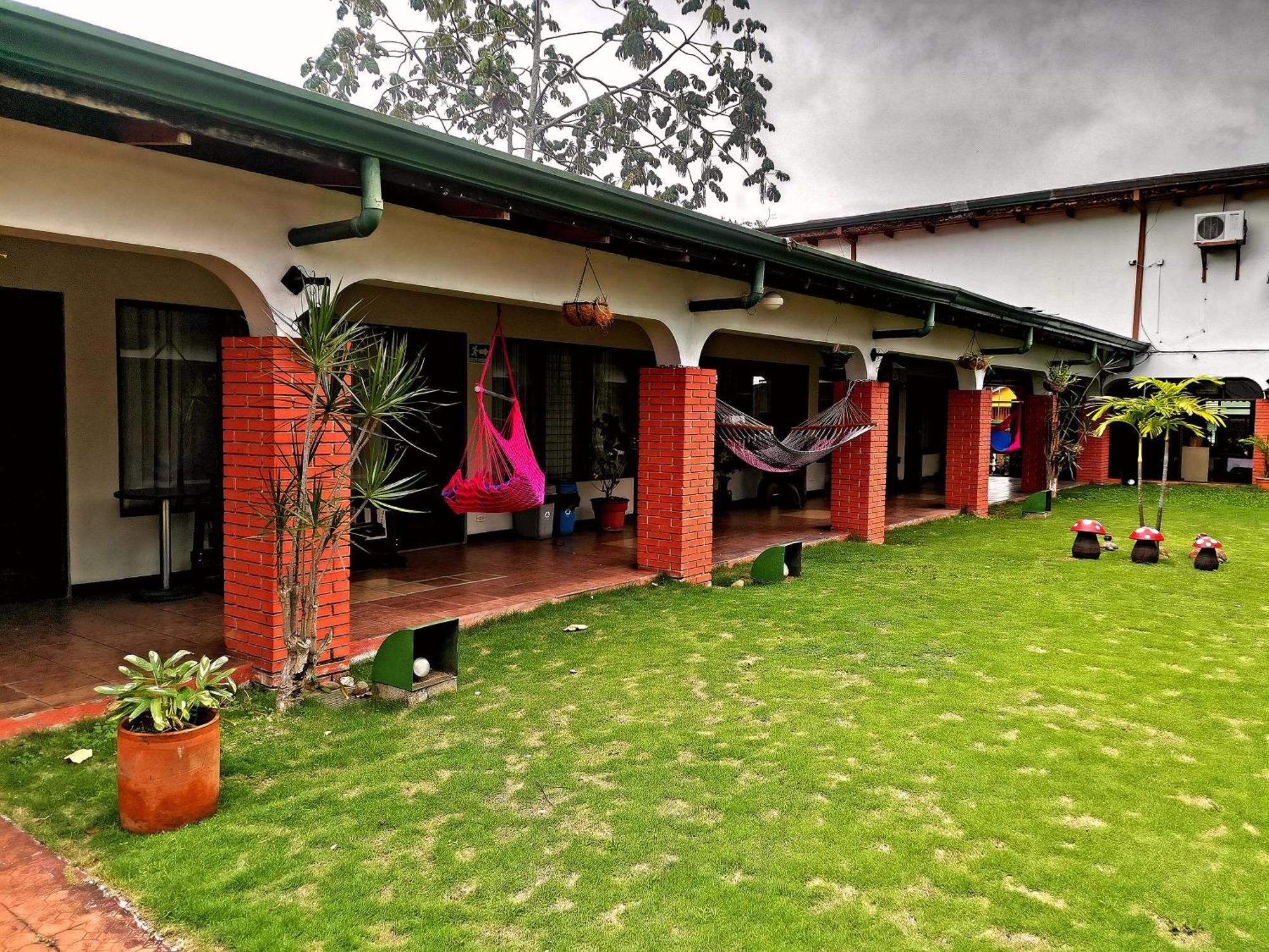 Hotel Wagelia Turrialba Exteriör bild